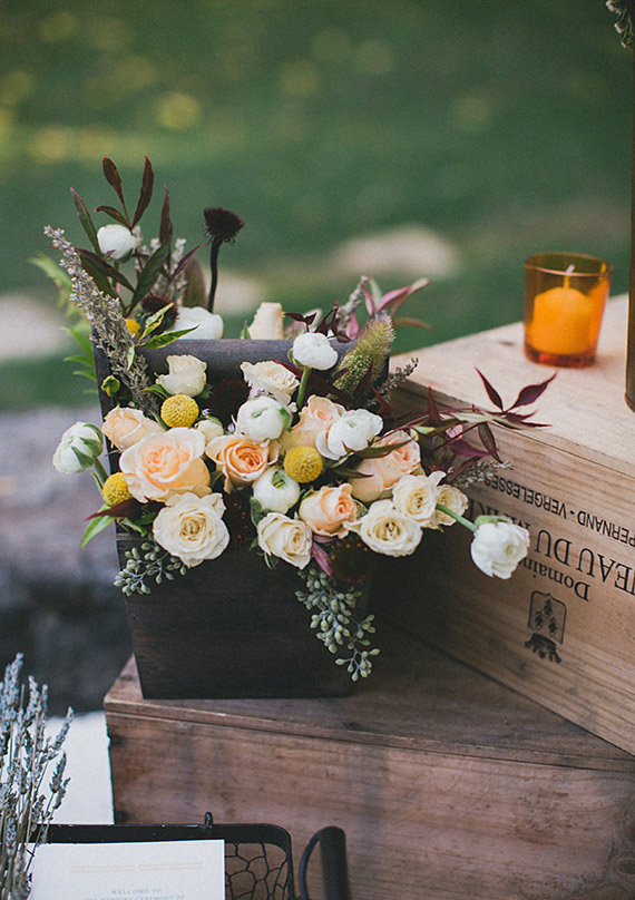 Rustic floral design | Photo by Studio Castillero | 100 Layer Cake