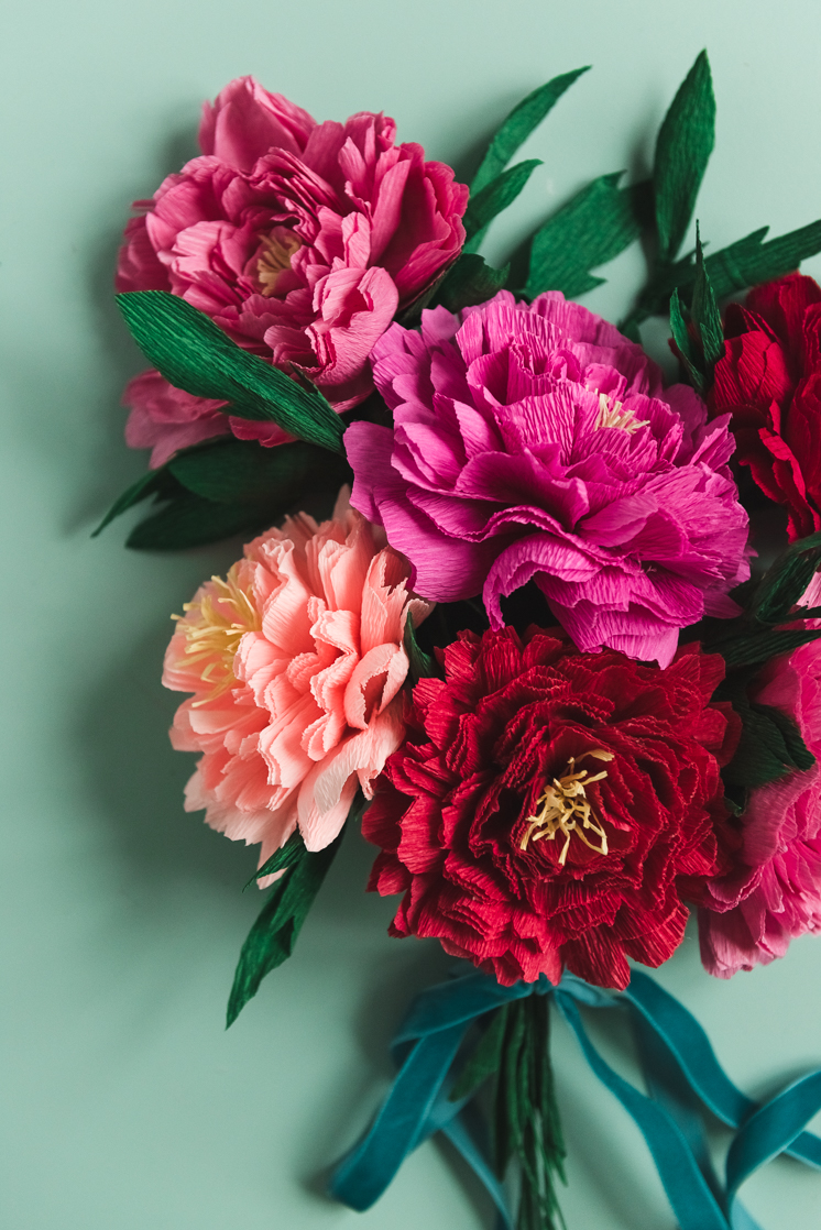 DIY paper peony bouquet